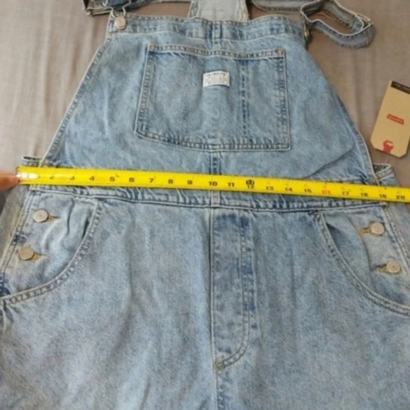 Levi's Loose Fit Overalls Light Wash Denim Jean Pants Jumpsuit - Picture 5 of 16